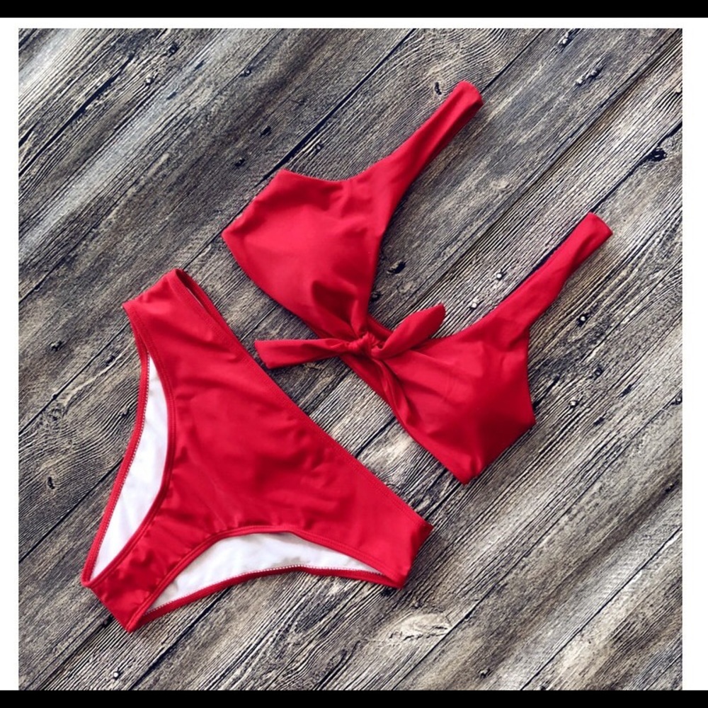 NEW Tie Front Red Cheeky Bikini - Picture 2 of 4